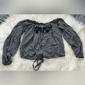 ✨3/$15 Hollister Navy and White Gingham Top